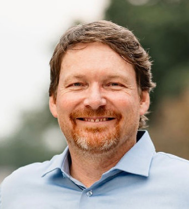 blog author portrait Adam Stone